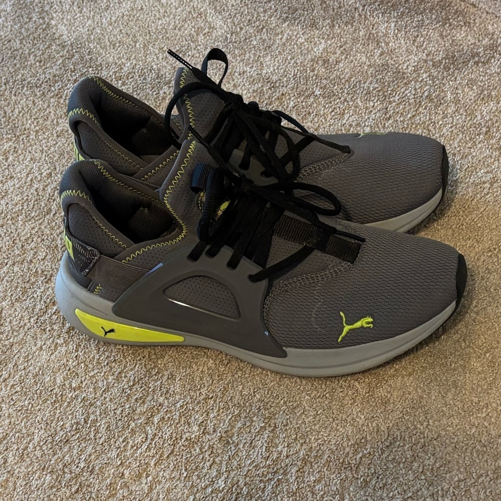 Puma Softride Enzo Evo RetroFutur
Men's Running Shoes